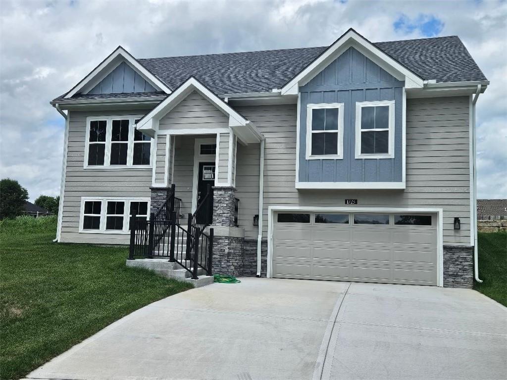 Homes for sale in Kansas City, KS | 1723 92nd Ter N, Kansas City, KS 66112 | MLS# 2625361
