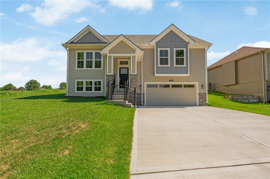 Homes for sale in Kansas City, KS | 1723 92nd Ter N, Kansas City, KS 66112 | MLS# 2625361