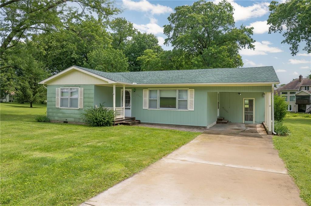 Homes for sale in Chillicothe, MO | 2707 Tomahawk Rd, Chillicothe, MO 64601 | MLS# 2625414