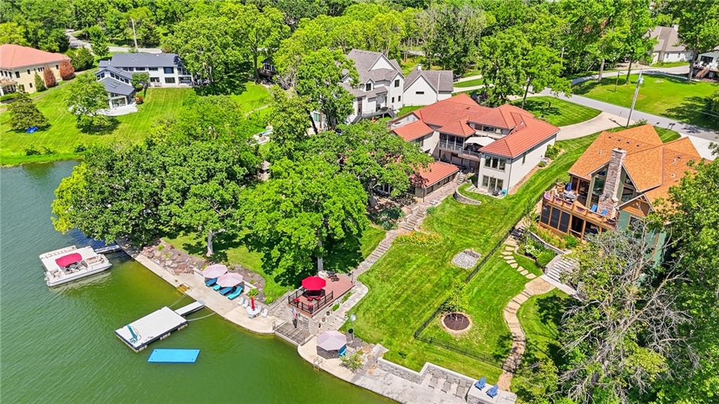 2nd image of 7810 Nw Scenic Dr, Kansas City, MO 64152 | MLS# 2625533