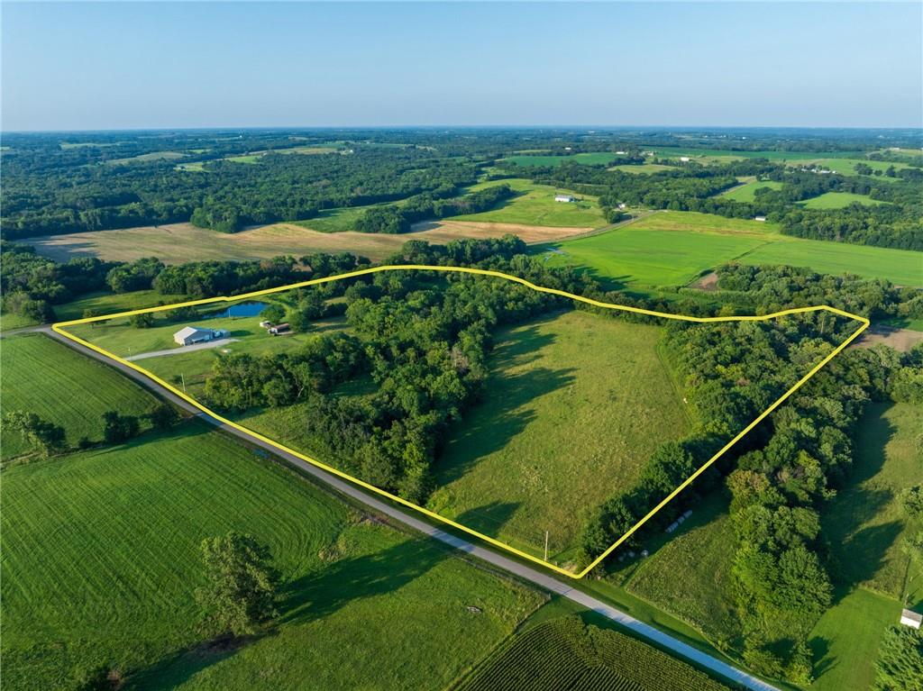 Homes for sale in Maysville, MO | 2952 Ne Hedge Rd, Maysville, MO 64469 | MLS# 2625671