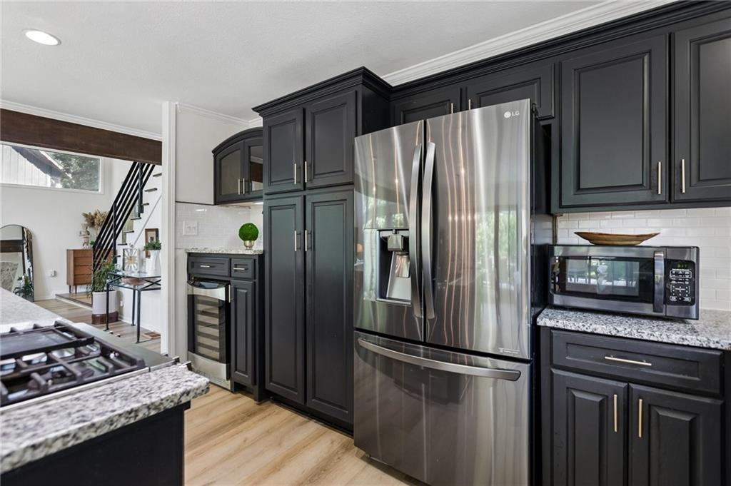 3rd image of 708 Lake Forest Dr, Bonner Springs, KS 66012 | MLS# 2625674