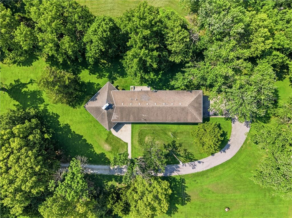 37th image of 19260 S Hedge Ln, Spring Hill, KS 66083 | MLS# 2625675