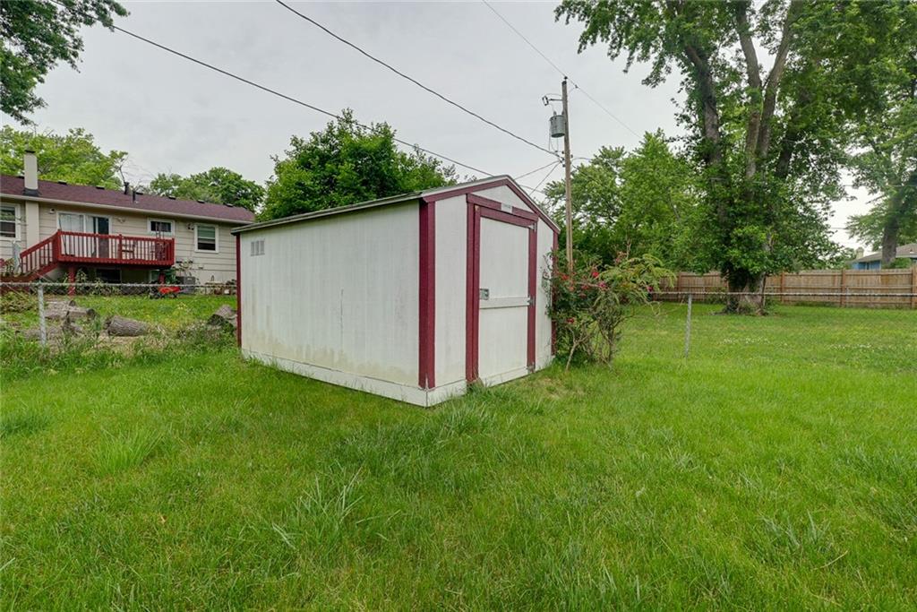 Homes for sale in Kansas City, MO | 11016 Stark Ave, Kansas City, MO 64134 | MLS# 2625718