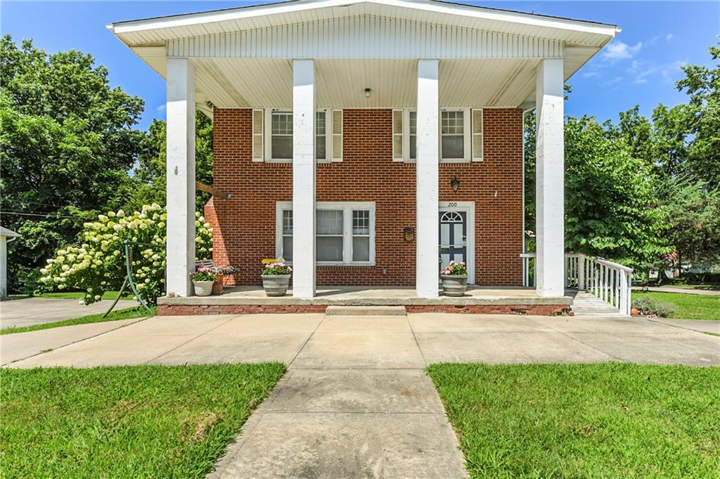 1st image of 200 Sw Madison St, Lees Summit, MO 64063 | MLS# 2625834
