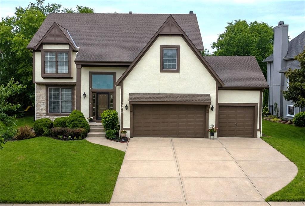 1st image of 13918 Parkhill St, Overland Park, KS 66221 | MLS# 2625962