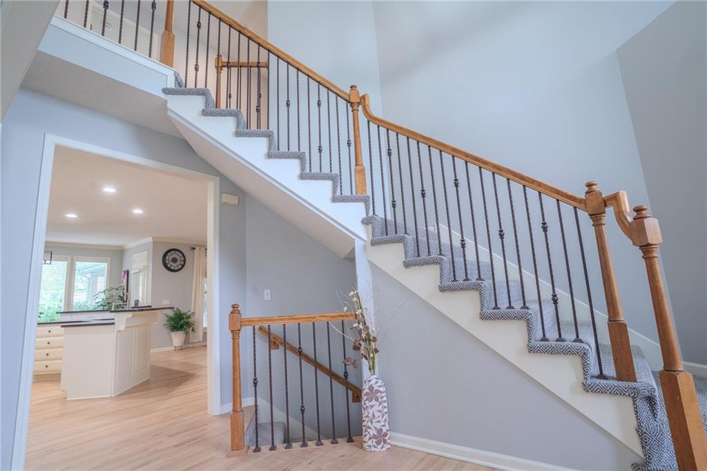 5th image of 13918 Parkhill St, Overland Park, KS 66221 | MLS# 2625962