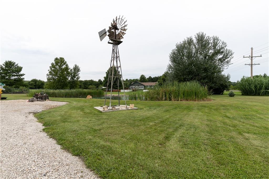 3rd image of 22215 Parallel Rd, Tonganoxie, KS 66086 | MLS# 2626057