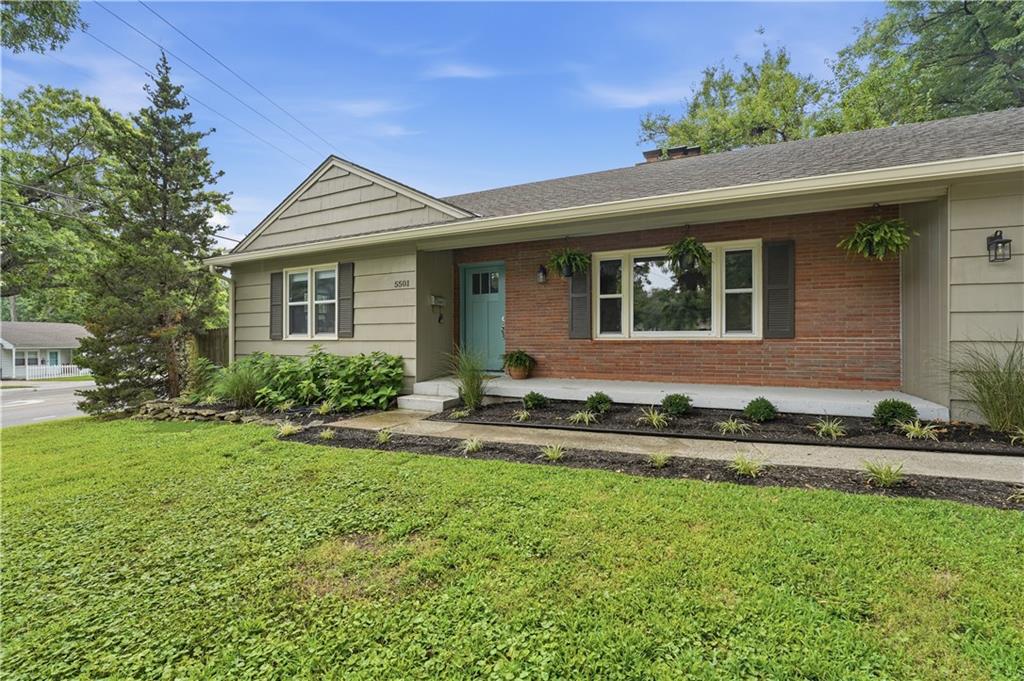 2nd image of 5501 W 70th Ter, Prairie Village, KS 66208 | MLS# 2626075