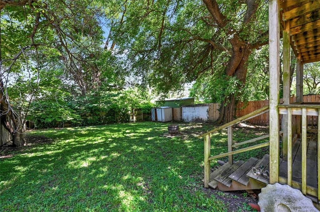 Homes for sale in Leavenworth, KS | 718 N Broadway St, Leavenworth, KS 66048 | MLS# 2626136