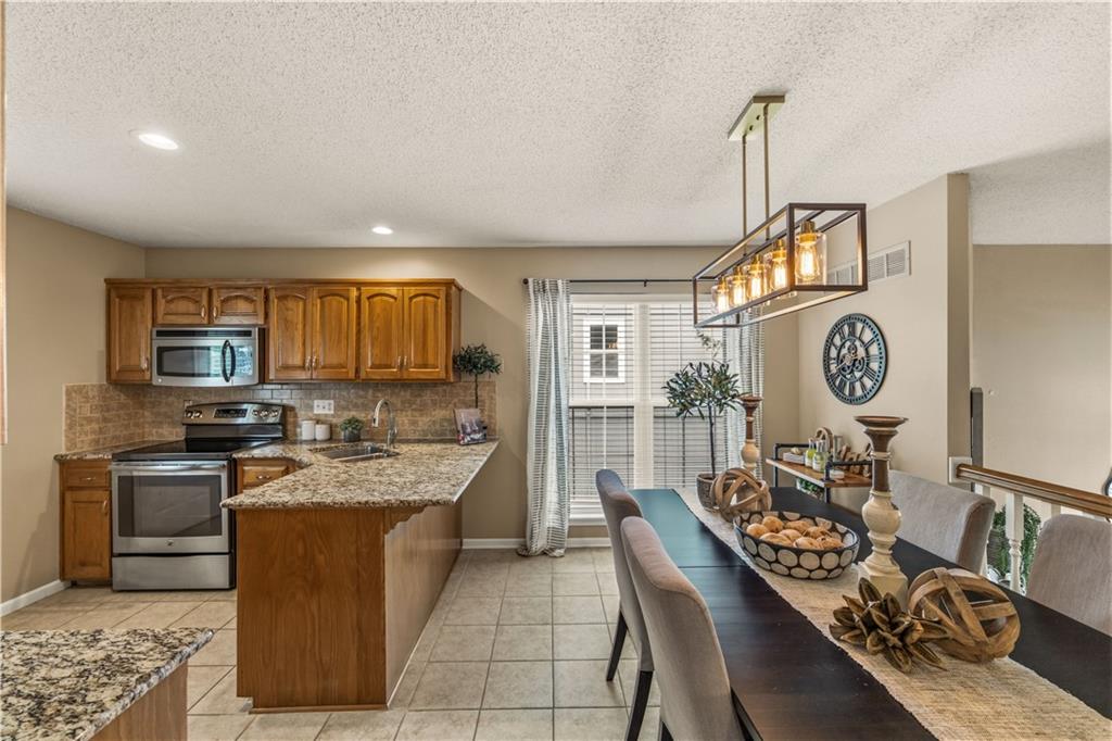 5th image of 15446 Foster St, Overland Park, KS 66223 | MLS# 2626172