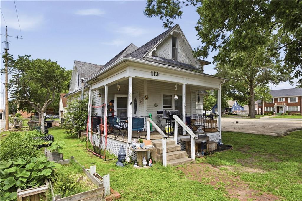 Homes for sale in Neodesha, KS | 113 N 7th St, Neodesha, KS 66757 | MLS# 2626240