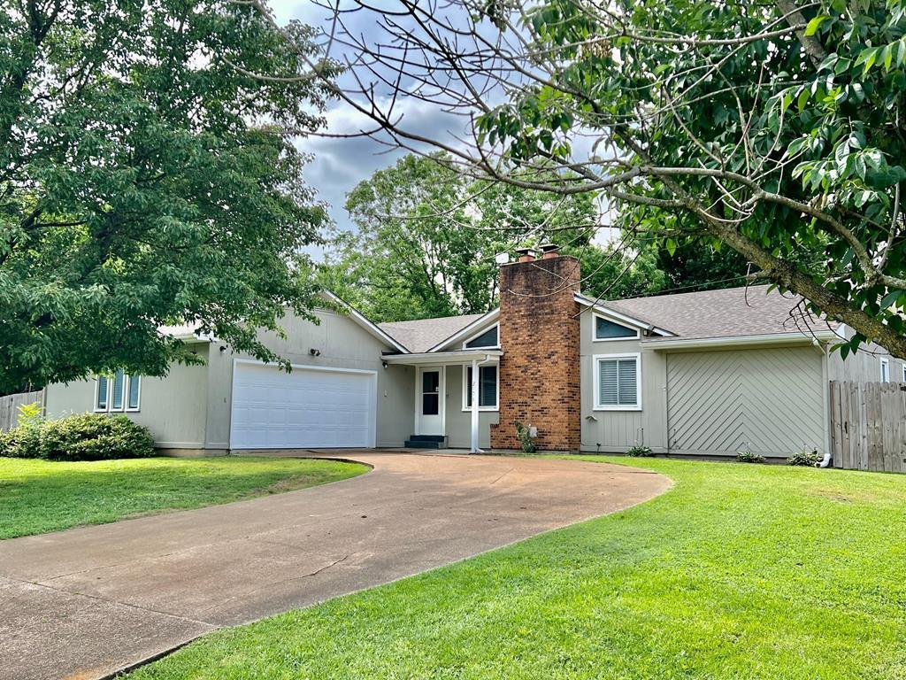 Homes for sale in Parsons, KS | 2708 Wilson Ave, Parsons, KS 67357 | MLS# 2626347