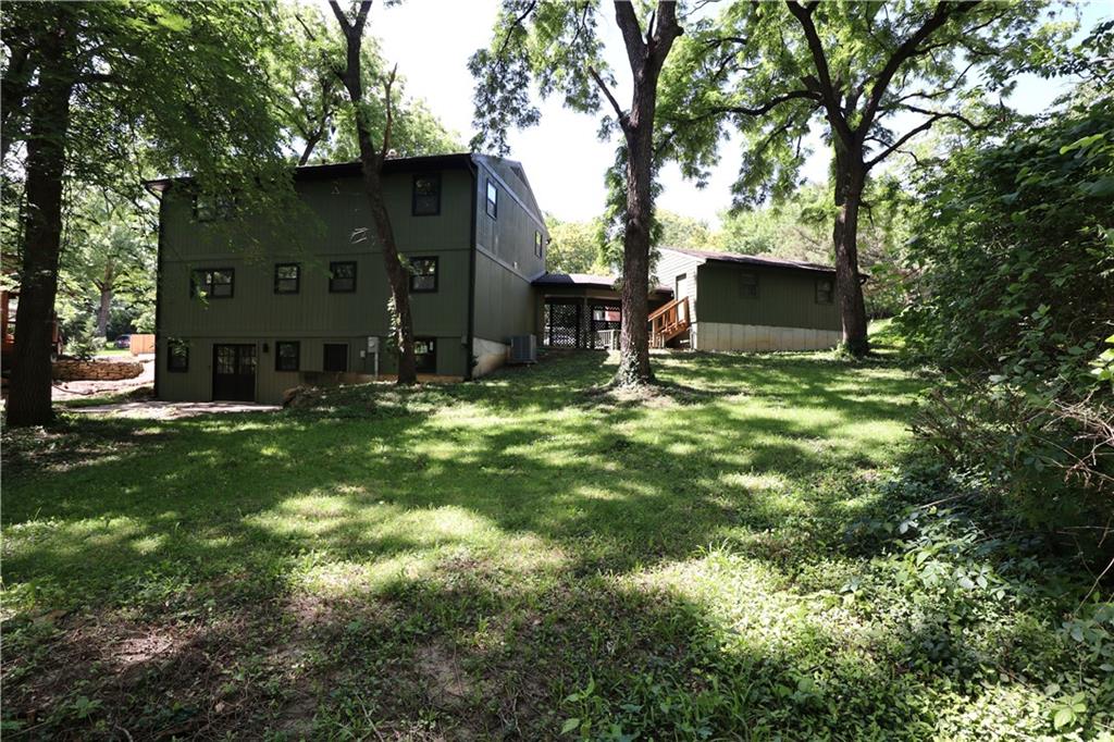 25th image of 2729 Stratford Rd, Lawrence, KS 66049 | MLS# 2626353