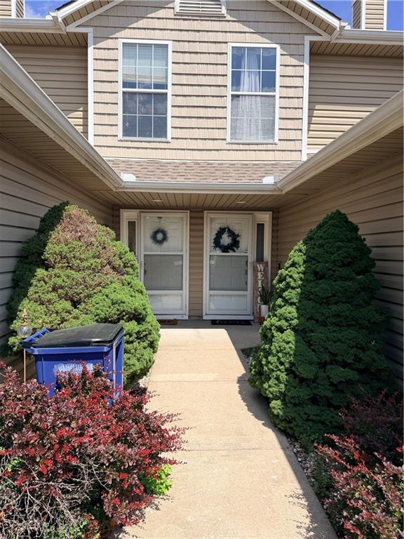 2nd image of 712c Se London Wy, Lees Summit, MO 64081 | MLS# 2626384