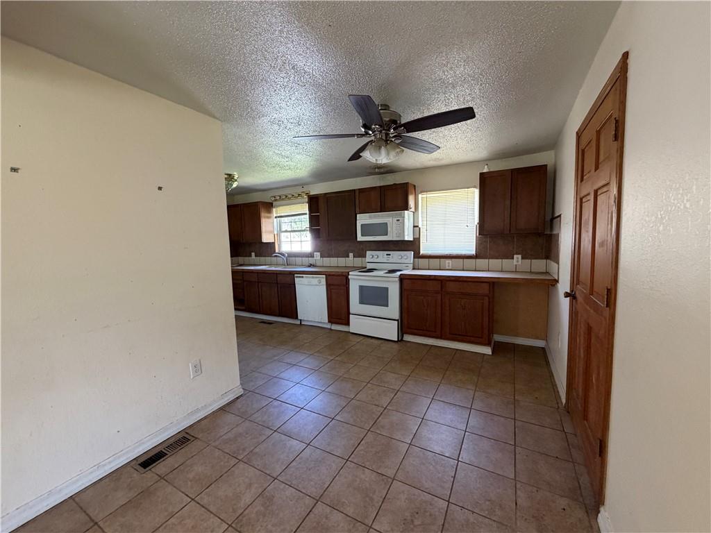 Homes for sale in Chillicothe, MO | 1405 Burnam Rd, Chillicothe, MO 64601 | MLS# 2626481
