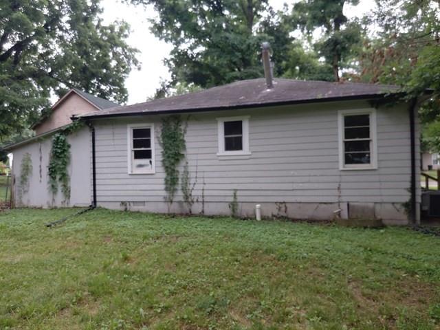 Homes for sale in Clinton, MO | 107 W Benton St, Clinton, MO 64735 | MLS# 2626492
