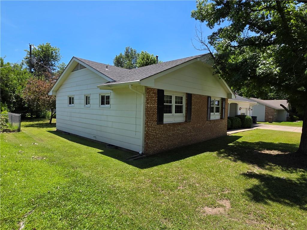 Homes for sale in Independence, KS | 919 W Beech St, Independence, KS 67301 | MLS# 2626546