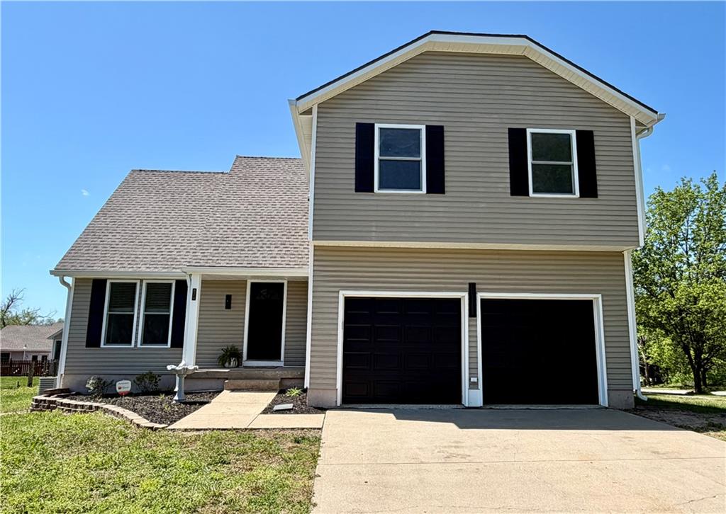1st image of 824 S Elk Ln, Bonner Springs, KS 66012 | MLS# 2626580