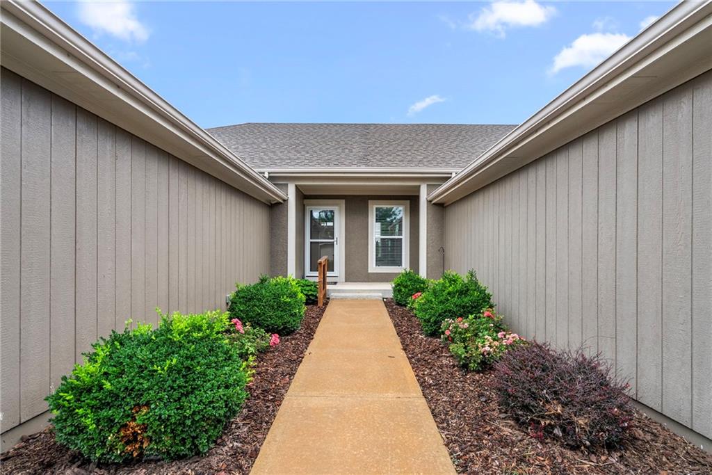 4th image of 4916 141St Ter, Basehor, KS 66007 | MLS# 2626903