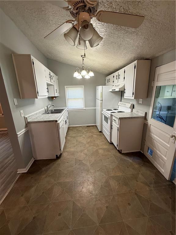 Homes for sale in Independence, MO | 1614 S Mccoy St, Independence, MO 64055 | MLS# 2626996