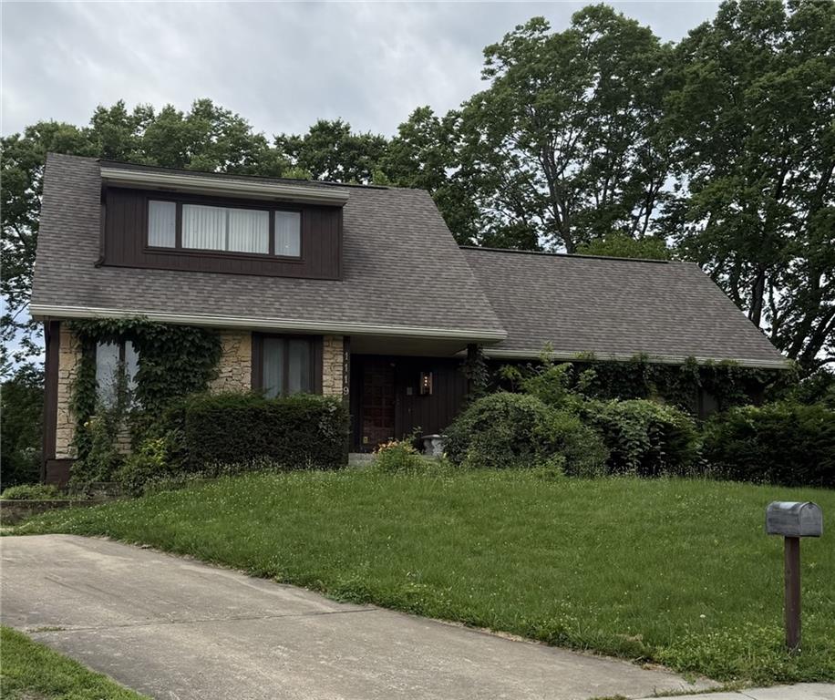 Homes for sale in Lees Summit, MO | 1119 Ne Clubhouse Cir, Lees Summit, MO 64086 | MLS# 2627030