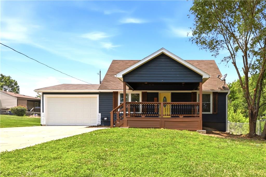 1st image of 8848 Lane Ave, Kansas City, MO 64138 | MLS# 2627128