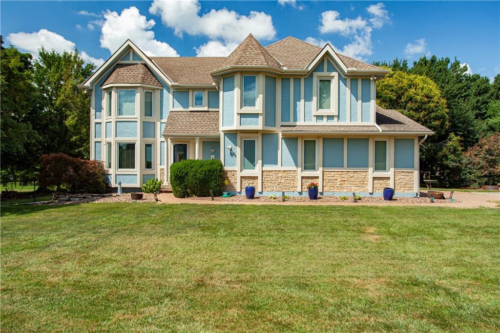 1st image of 1090 Ne Blackwell Rd, Lees Summit, MO 64086 | MLS# 2627308