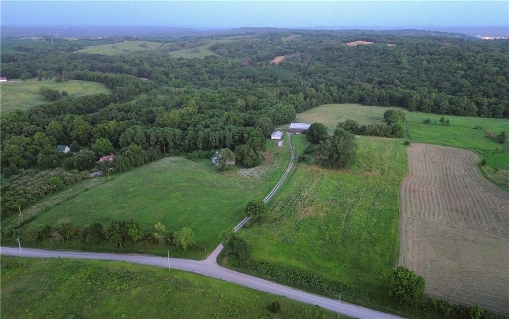 47th image of 33135 Iatan Rd, Weston, MO 64098 | MLS# 2627383