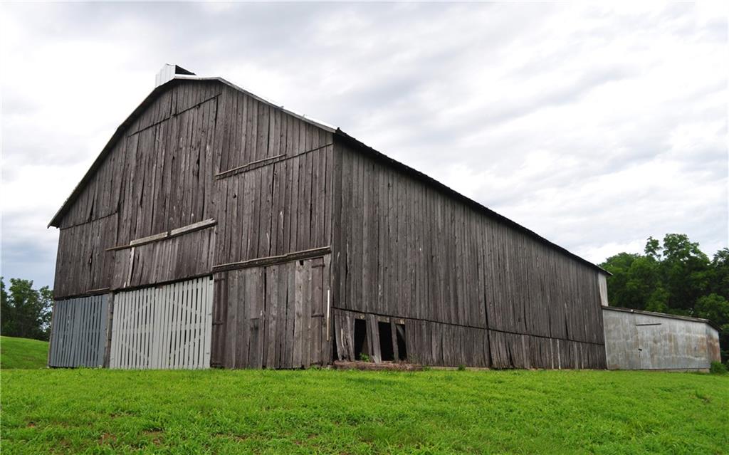 1st image of 33135 Iatan Rd, Weston, MO 64098 | MLS# 2627383
