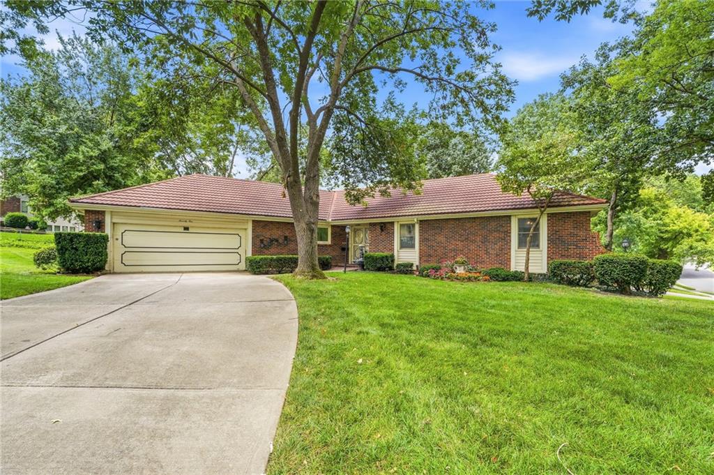 1st image of 71 E 106th Ter, Kansas City, MO 64114 | MLS# 2627418