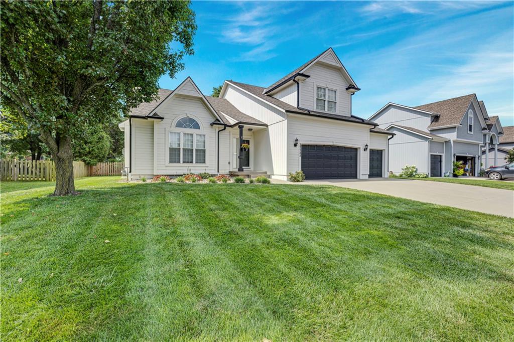 2nd image of 23525 W 74th Ter, Shawnee, KS 66227 | MLS# 2627557