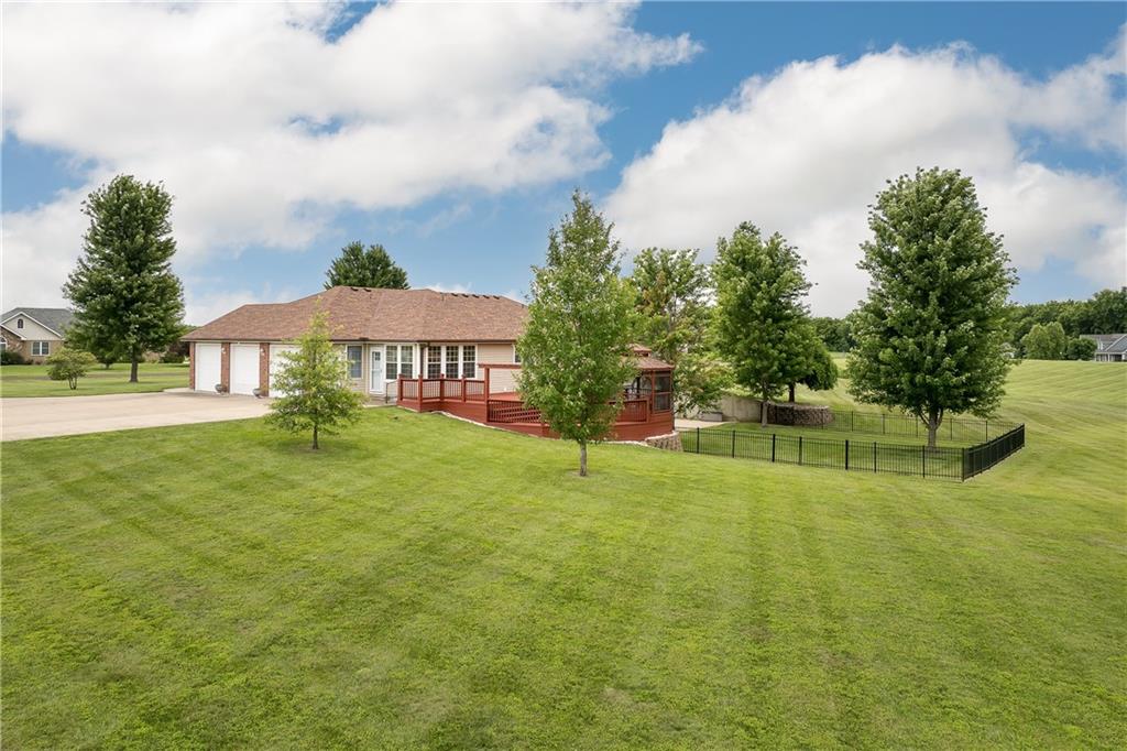 3rd image of 7720 Se Delwood Dr, St Joseph, MO 64507 | MLS# 2627607