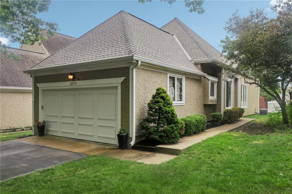 1st image of 12574 Barkley St, Overland Park, KS 66209 | MLS# 2627656