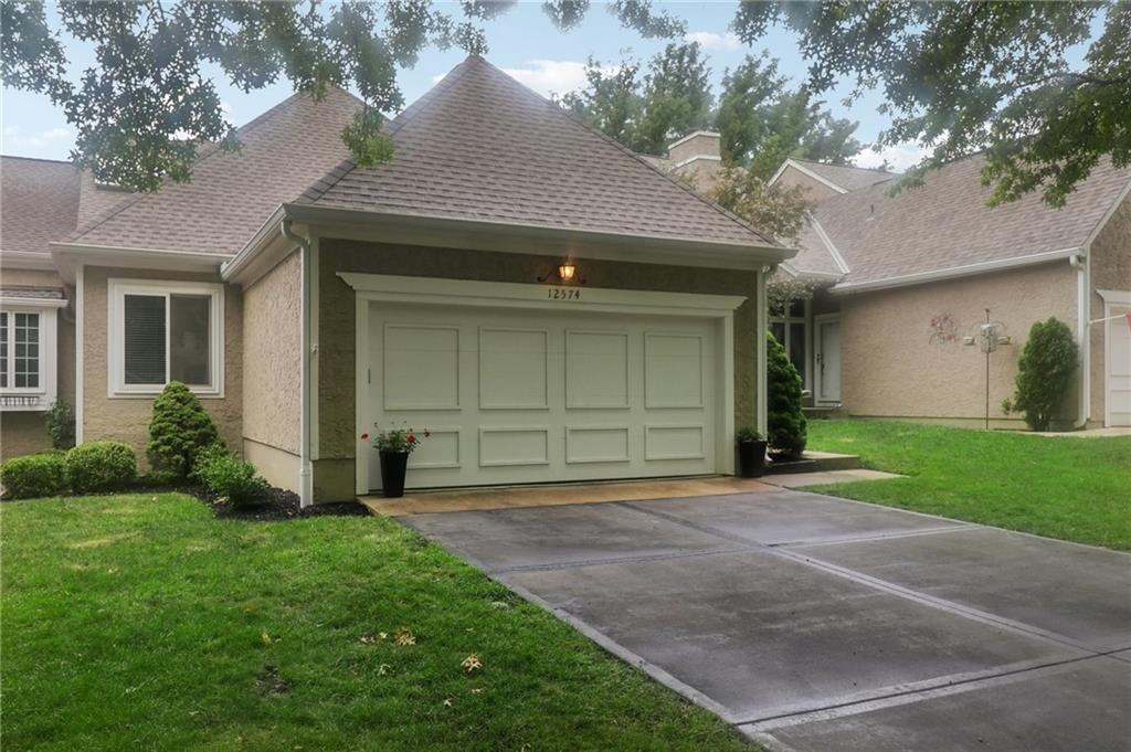 2nd image of 12574 Barkley St, Overland Park, KS 66209 | MLS# 2627656