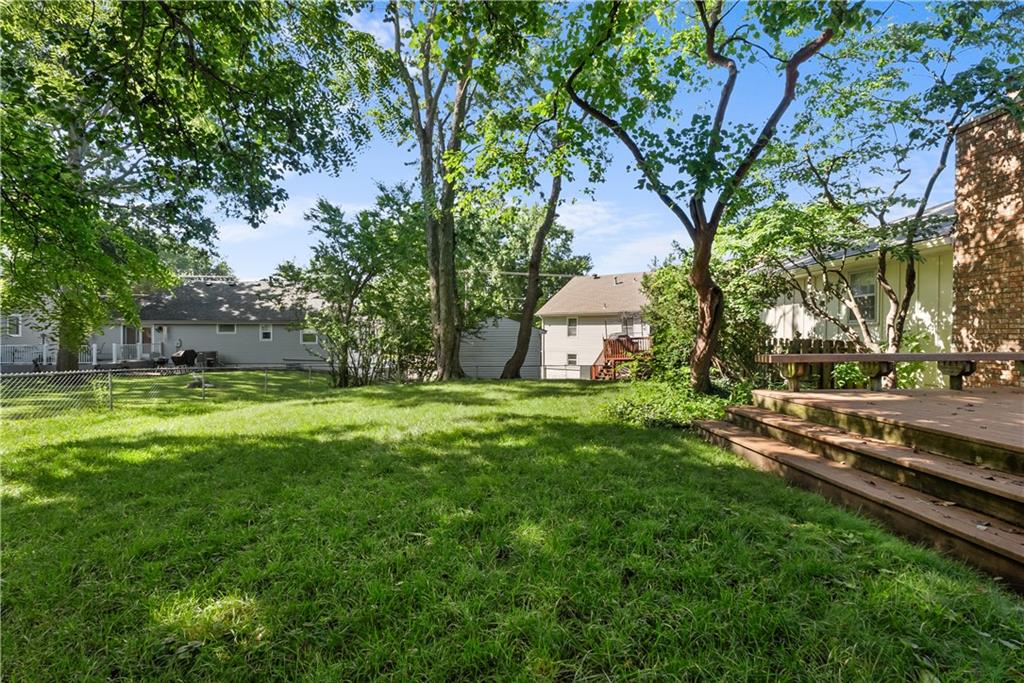27th image of 1312 Sw Sunrise Dr, Blue Springs, MO 64015 | MLS# 2627754