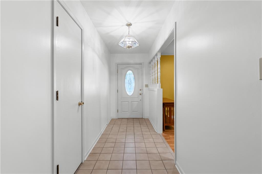 2nd image of 1312 Sw Sunrise Dr, Blue Springs, MO 64015 | MLS# 2627754