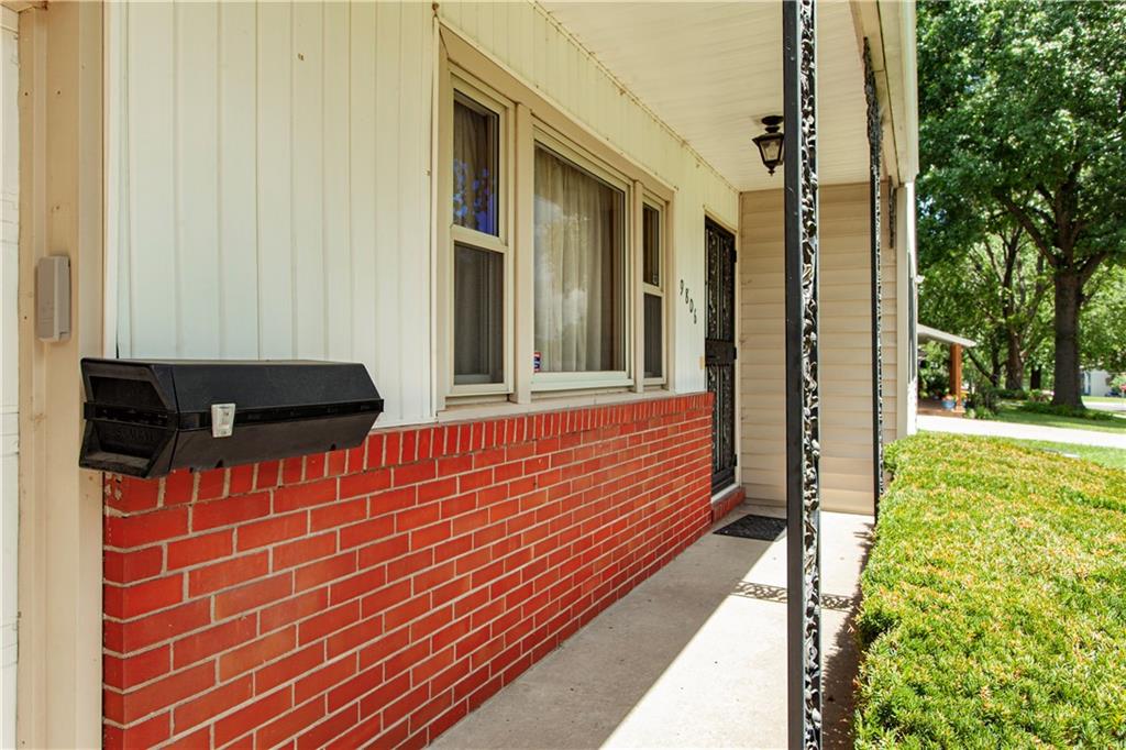 5th image of 9806 E 77Th St, Raytown, MO 64138 | MLS# 2627806