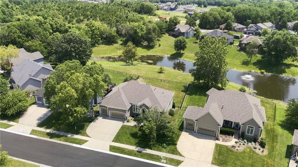 2nd image of 12715 Sloan St, Kansas City, KS 66109 | MLS# 2628087