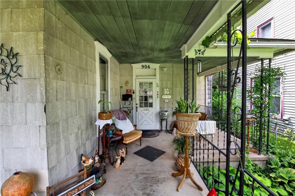 1st image of 906 Columbia Ave, Leavenworth, KS 66048 | MLS# 2628115