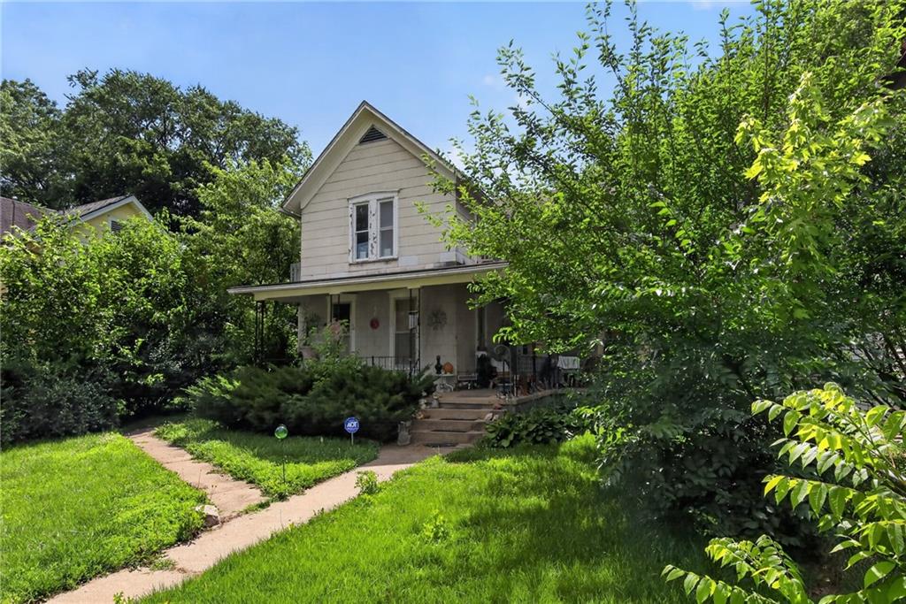 4th image of 906 Columbia Ave, Leavenworth, KS 66048 | MLS# 2628115