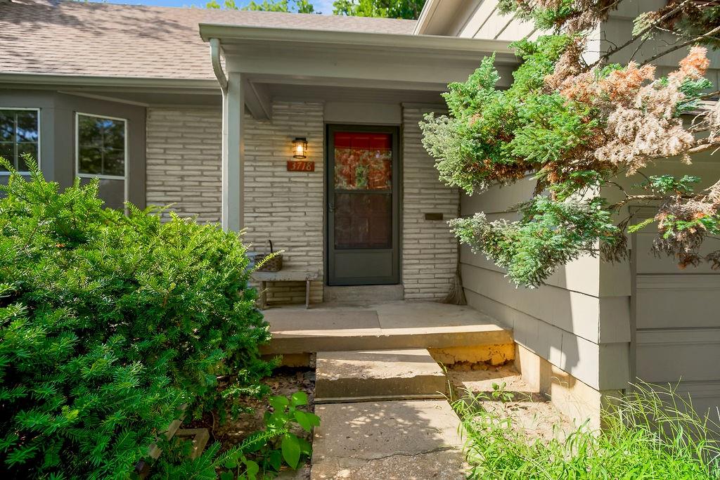Homes for sale in Roeland Park, KS | 3718 W 52nd Ter, Roeland Park, KS 66205 | MLS# 2628168