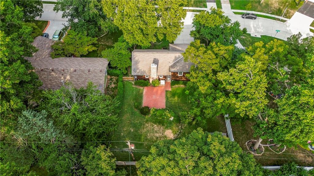 38th image of 10006 Linden St, Overland Park, KS 66207 | MLS# 2628429