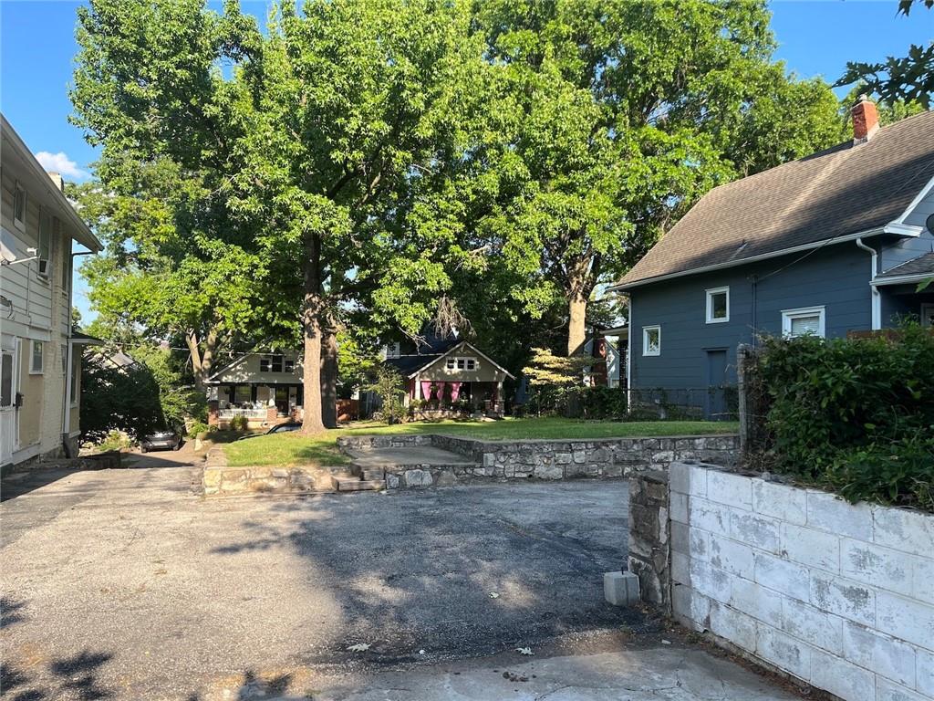 3rd image of 4514 Terrace St, Kansas City, MO 64111 | MLS# 2628535