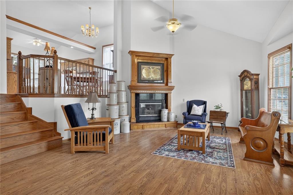 2nd image of 7347 N Shannon Ave, Kansas City, MO 64152 | MLS# 2628695