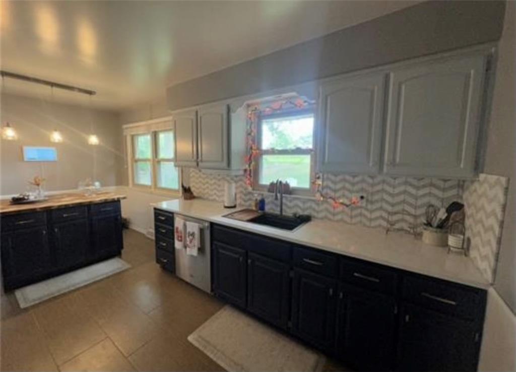 3rd image of 3128 Floral Ave, St Joseph, MO 64506 | MLS# 2628726