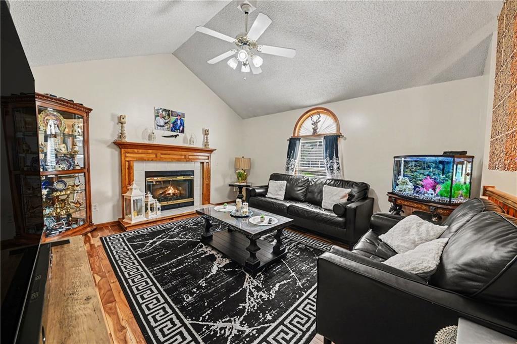 Homes for sale in Kansas City, MO | 4123 N Troost Ave, Kansas City, MO 64116 | MLS# 2628981