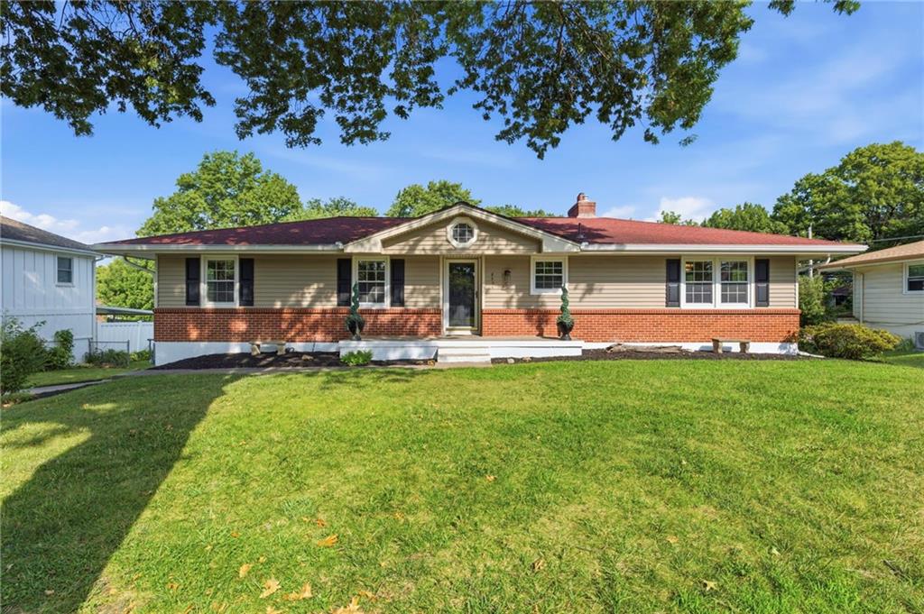 1st image of 8304 Willow Wy, Raytown, MO 64138 | MLS# 2629092