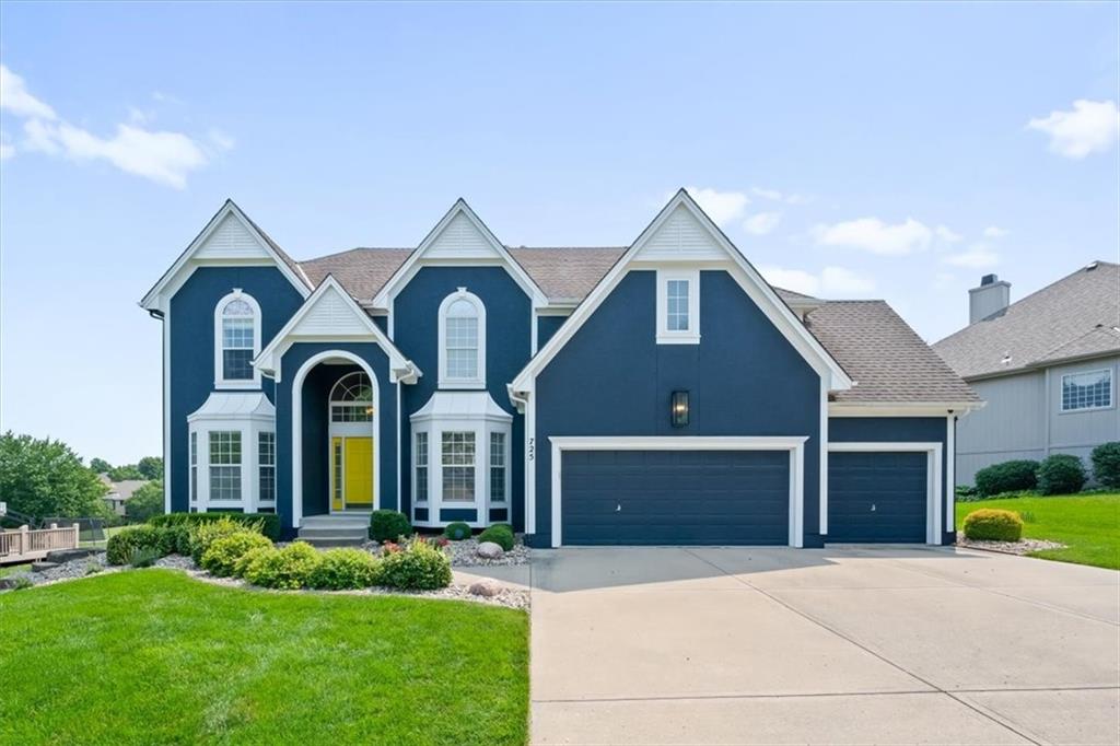 1st image of 725 Sw Winterwalk Ln, Lees Summit, MO 64081 | MLS# 2629139