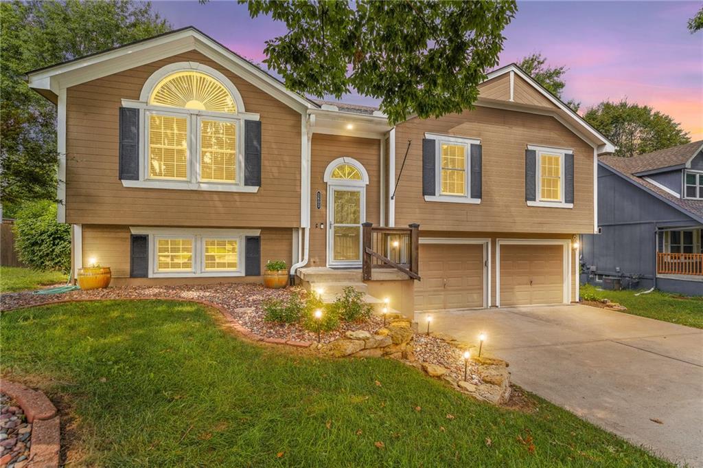 1st image of 2603 Ne Springbrook St, Blue Springs, MO 64014 | MLS# 2629158